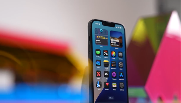 Como o iPhone 16e se compara com os smartphones Android da mesma classe